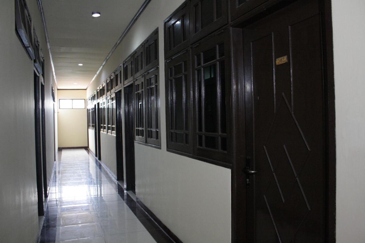 Vaccinated Staff - OYO 181 Wisma Bintang Yakarta Exterior foto